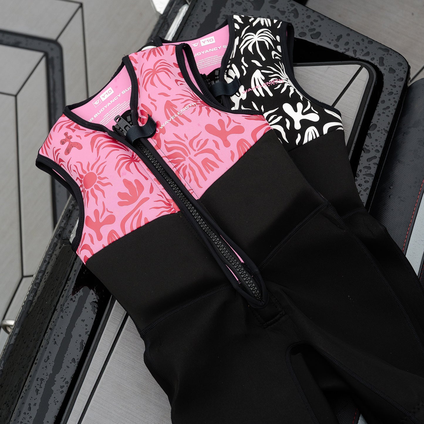 2027 WAVELENGTH JUNIOR GIRLS BUOYANCY SUIT PINK